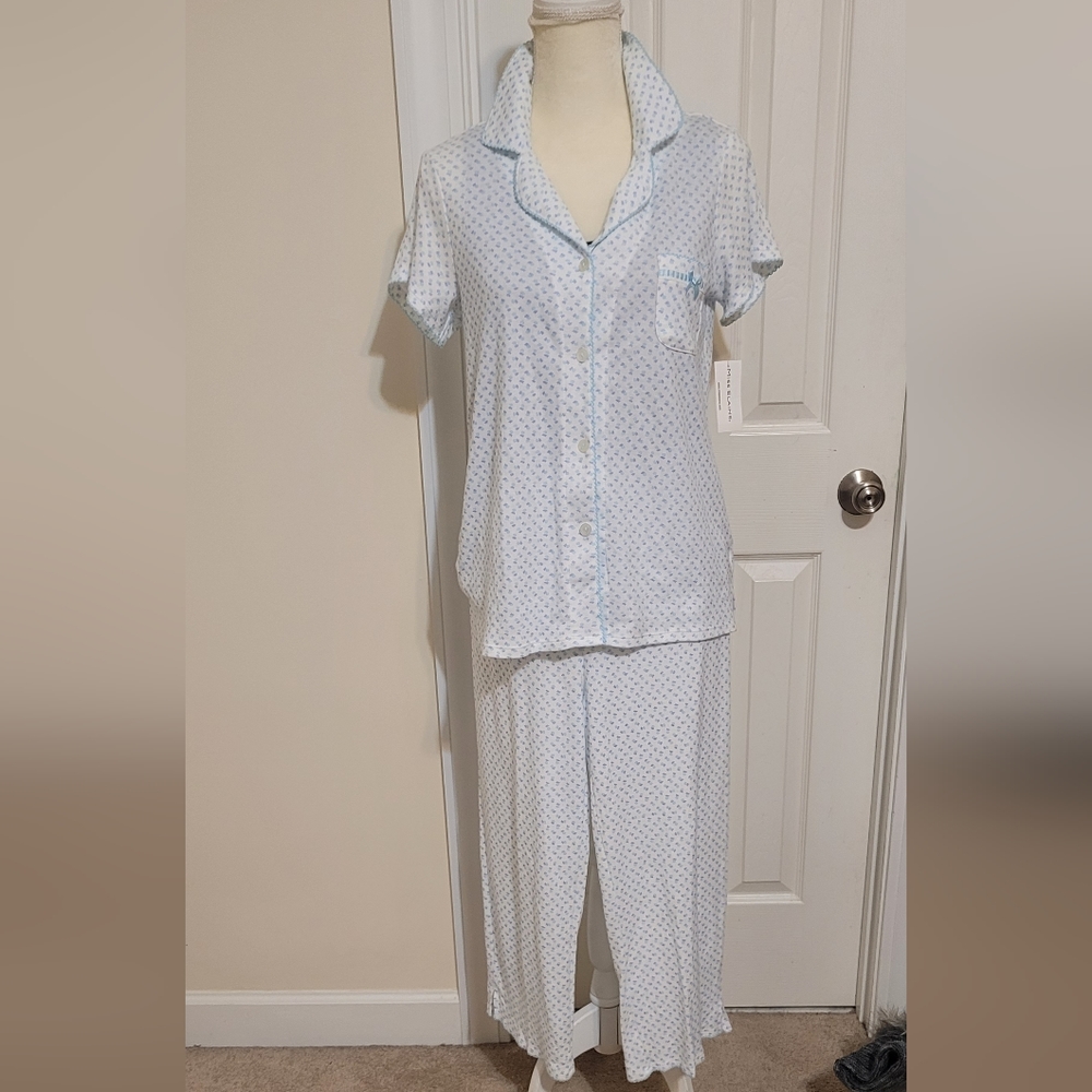NWT Miss Elaine 2pc. Button up pajama set (80)